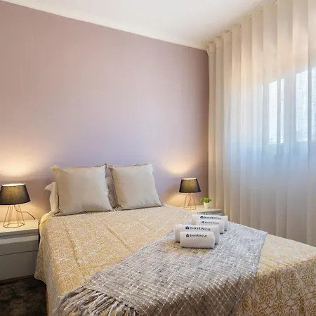 Host Wise - Lovely & Cozy House - Prime Location Casa de Férias