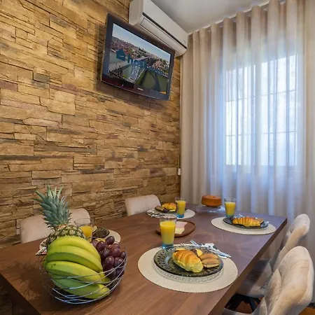 Casa de Férias Host Wise - Lovely & Cozy House - Prime Location *