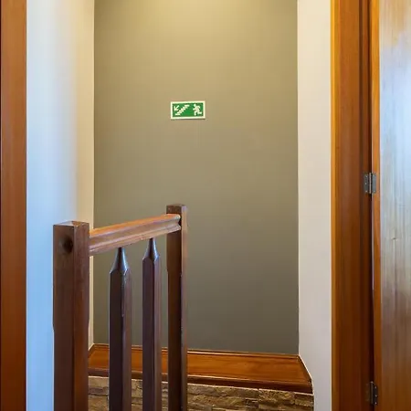 Host Wise - Lovely & Cozy House - Prime Location Prázdninový dům