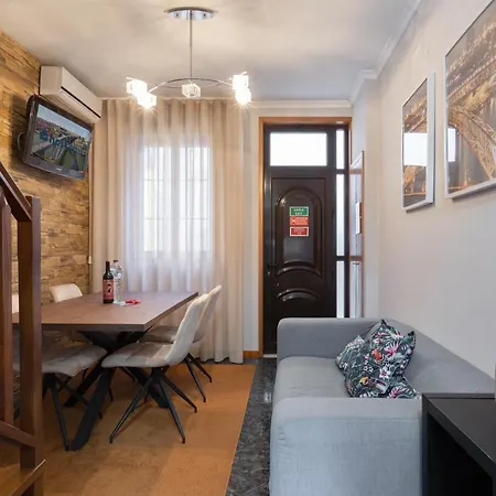 Host Wise - Lovely&cozy House - Prime Location Dom wakacyjny *