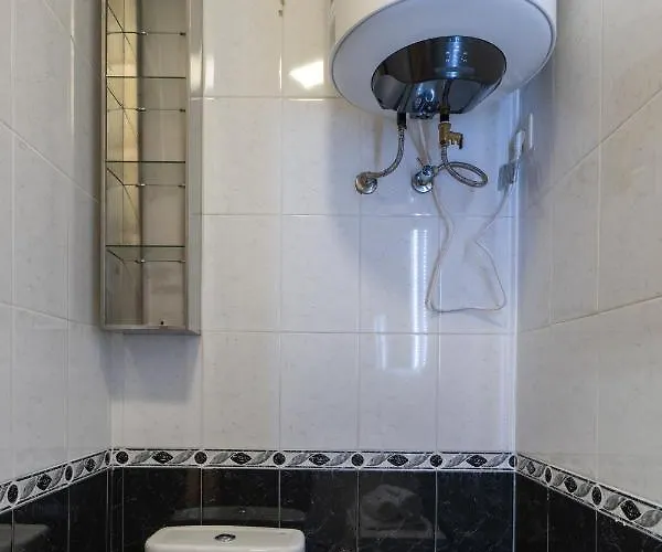 Semesterbostad Host Wise - Lovely & Cozy House - Prime Location